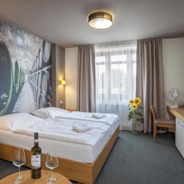 Hotel Lidový dům, hotel v Bzenci