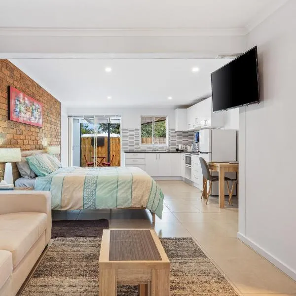 Golfside Getaway 2 by Ready Set Stay, hotel in Rosebud
