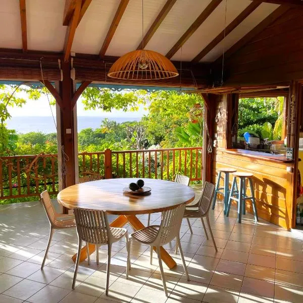 Villa Nature caraïbe lodge, vue mer, piscine privée, hotel in Deshaies