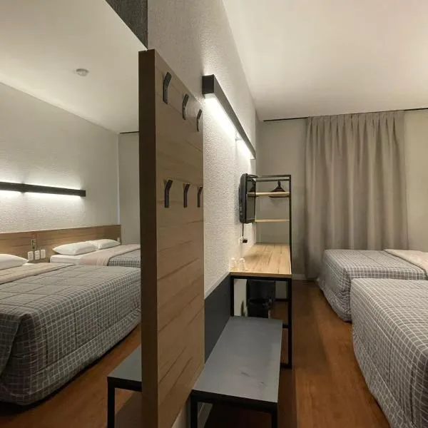 Hotel 10 Curitiba, khách sạn ở Araucária