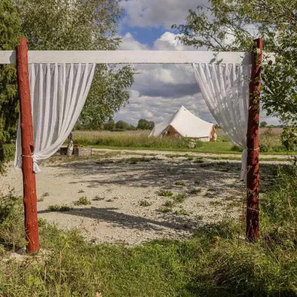 Niiduveere glämping, hotel in Viru-Nigula