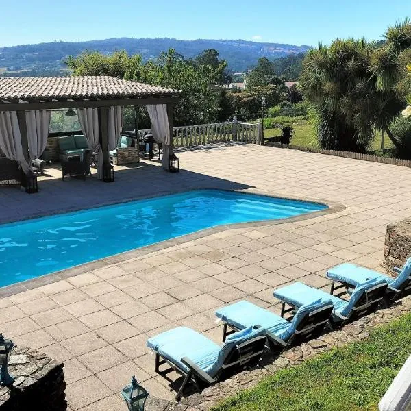 As Seis Chemineas, hotel en San Xulián de Sales