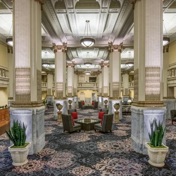 Embassy Suites by Hilton Portland Downtown, hotel di Portland