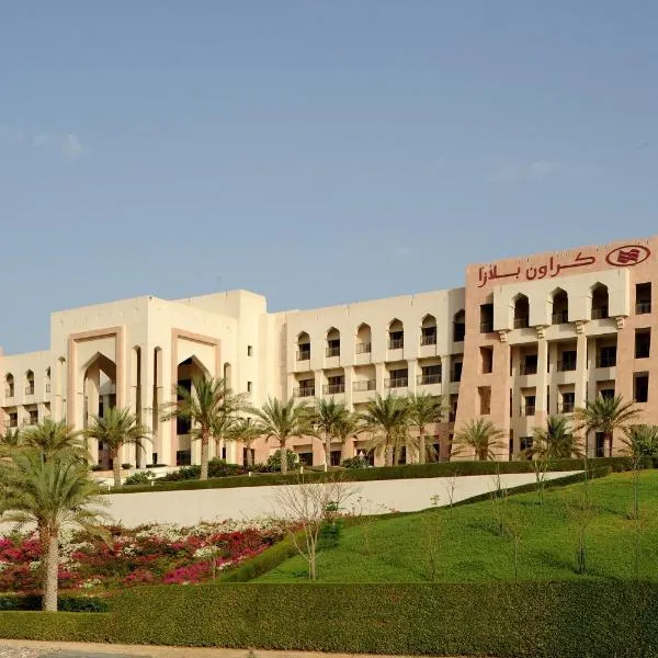 Crowne Plaza Sohar, an IHG Hotel, hotel in Falaj al Qabāʼil