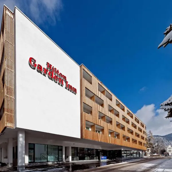 Hilton Garden Inn Davos โรงแรมในSertig Döfli Davos