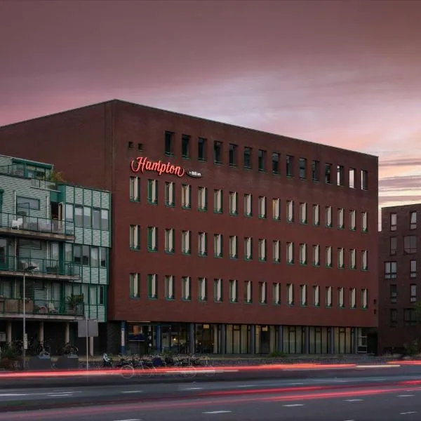 Hampton by Hilton Amsterdam Centre East, hotel em Zuiderwoude