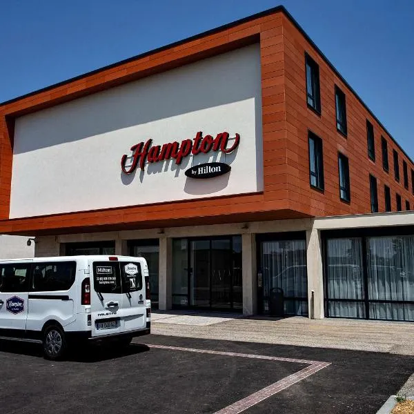 Hampton By Hilton Toulouse Airport、ブラニャックのホテル