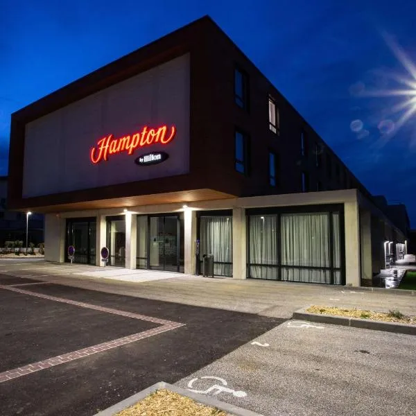 Hampton By Hilton Toulouse Airport, hotel v destinácii Blagnac