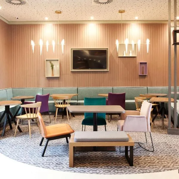 Hampton by Hilton Munich Airport South, hotel sa Hallbergmoos