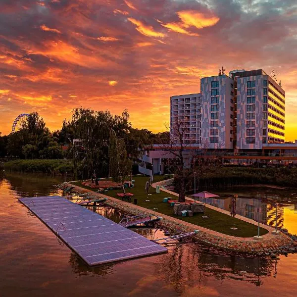 Hotel Helikon, Keszthely、ケストヘイのホテル