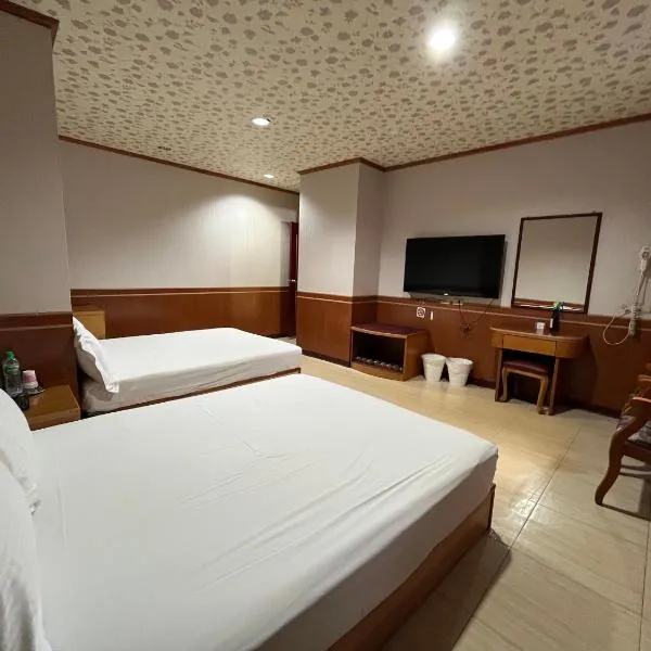 Jiaoxi Hot Spring Hotel、礁渓郷のホテル