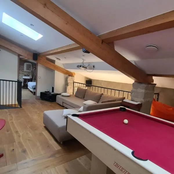 Gîte Le Caprice SPA & Sauna, hotel v destinaci Génissieux