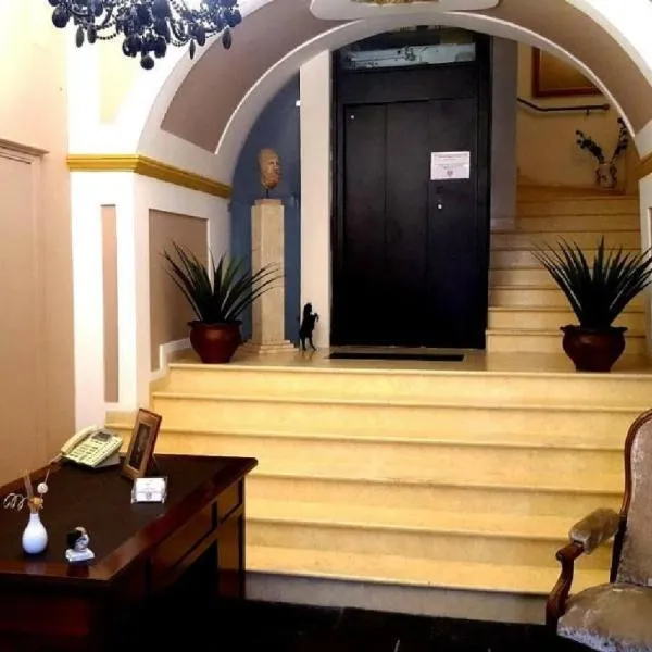 Palazzo Zimatore Residenza D'Epoca, hotel v destinaci Pizzo