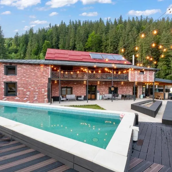 아리에세니에 위치한 호텔 Transylvania House