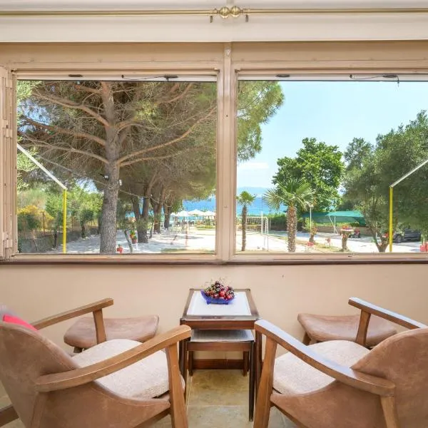 ¨Solo¨ in Paradise, hotel u Jerisosu