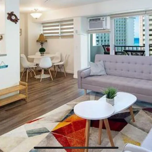WELLCOME TO LOVELY CONDO 2 BEDS 2 BATHS FREE PARKING IN WAIKIKI BEACH、ホノルルのホテル