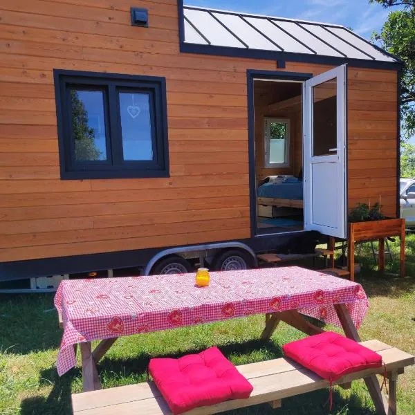 Mobile Tinyhouse by Wolfsberger, hotell i Ort im Innkreis