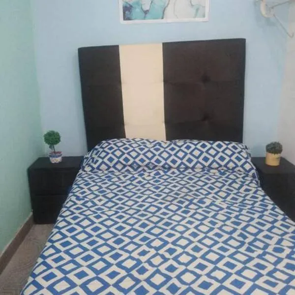 Recámara comodísima y pequeña, hotel en Monterrey