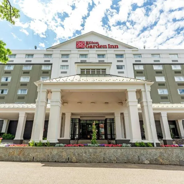 Hilton Garden Inn Boston Waltham, khách sạn ở Waltham