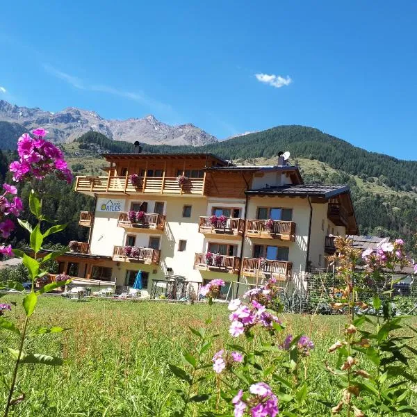 Hotel Ortles Dolomiti Walking & Spa, khách sạn ở Peio