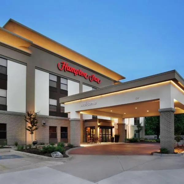 Hampton Inn Shawnee、ショーニーのホテル