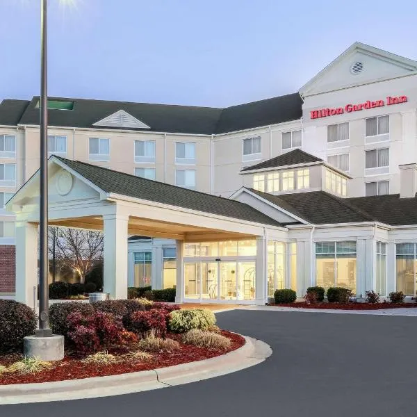 Hilton Garden Inn Roanoke Rapids โรงแรมในโรโนคแรพิดส์