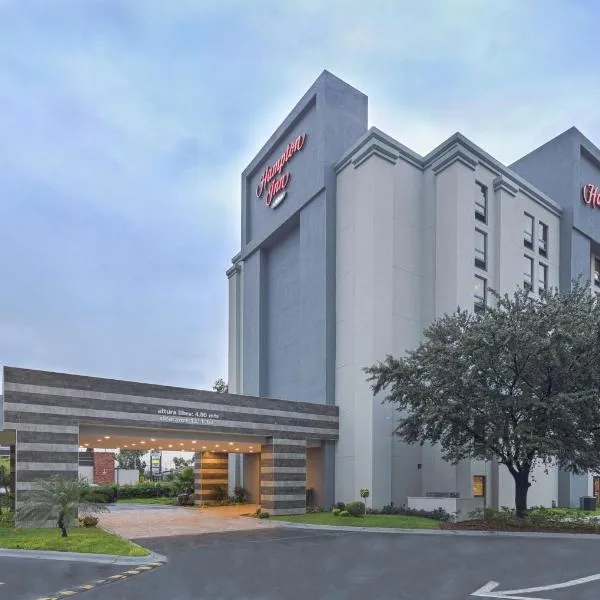 Hampton by Hilton Monterrey Galerias Obispado – hotel w mieście Guadalupe