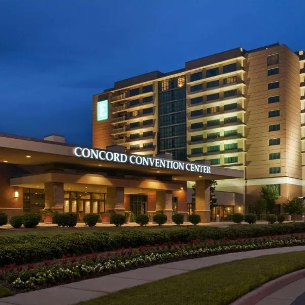 Embassy Suites by Hilton Charlotte Concord Golf Resort & Spa, hotel en Cox Mill