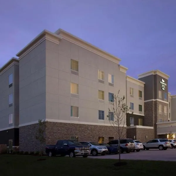 Homewood Suites by Hilton Metairie New Orleans، فندق في ميتايري