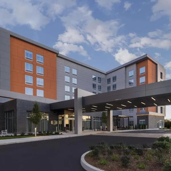 Hampton Inn Boston Woburn, хотел в Уобърн