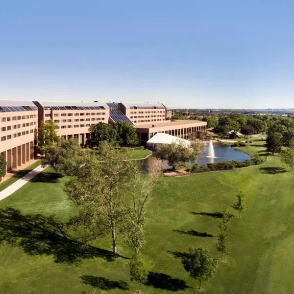 The Inverness Denver, a Hilton Golf & Spa Resort, hotel v destinaci Englewood
