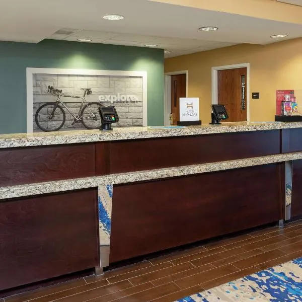 Hampton Inn East Lansing, מלון באיסט לנסינג