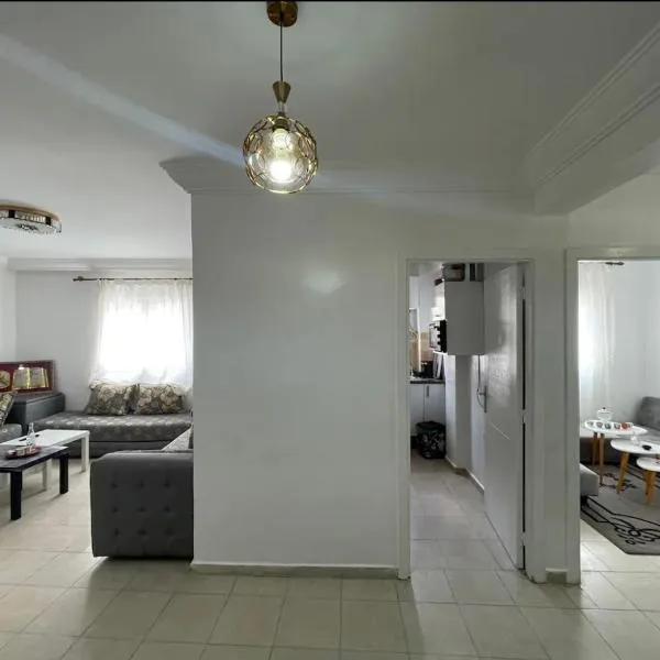 Amazing apartment in the heart of El jadida, hotel in Douar Sehamna
