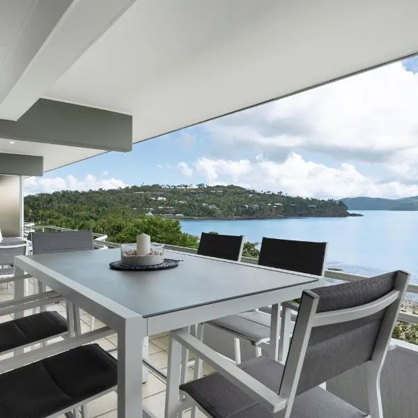Frangipani 201 by HamoRent on Hamilton Island, hotel in Hamilton Island