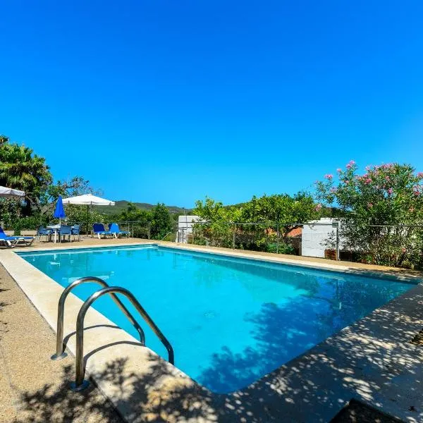 Villa Can Joan den Coves, hotel Santa Gertrudisban