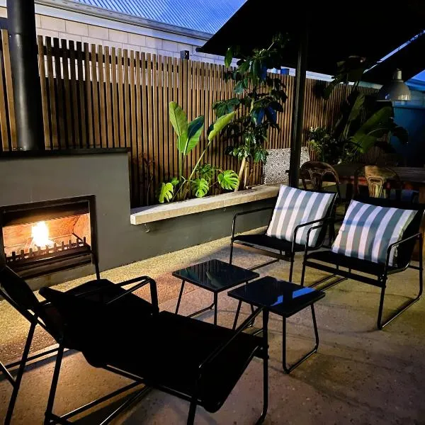 SOLO42 - Mosman Park Prestige, hotel in Fremantle