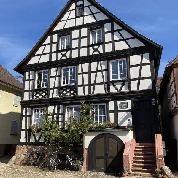 Ferienwohnung Scheffelhaus, hotel u gradu 'Gengenbach'