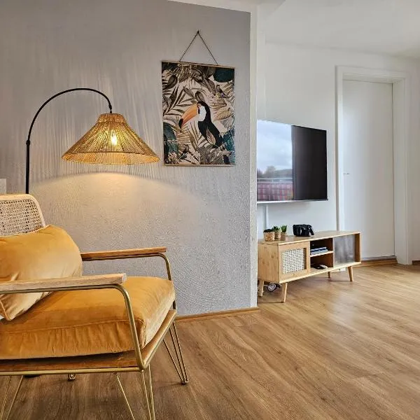 Tucan - Rooftop Terrace with View, BBQ, PS4+Stream, hotel in Marburg an der Lahn