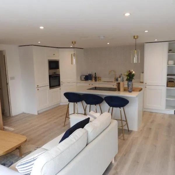 Fabulous Ground Floor Apt Adjacent to Beach, hotel em Rhosneigr