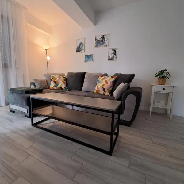 Come&Enjoy, hotel en Craiova