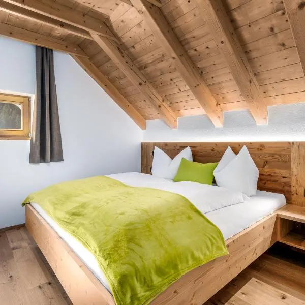 Apartments Perfila Dolomitenblick, hotel Valdaorában