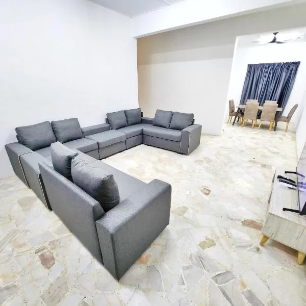 Happy Vacation Homestay Mersing 2, hotel in Mersing