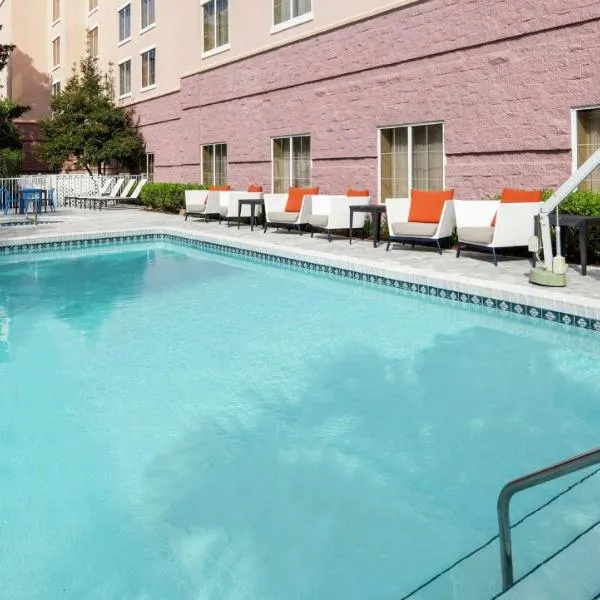 Embassy Suites by Hilton Destin Miramar Beach、デスティンのホテル