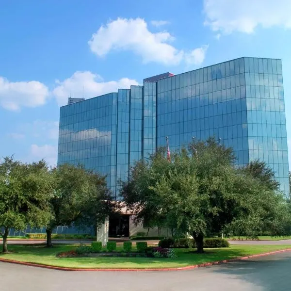 Hilton Houston Westchase: Westchase Heliport şehrinde bir otel