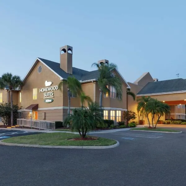 Homewood Suites by Hilton St. Petersburg Clearwater: Clearwater şehrinde bir otel