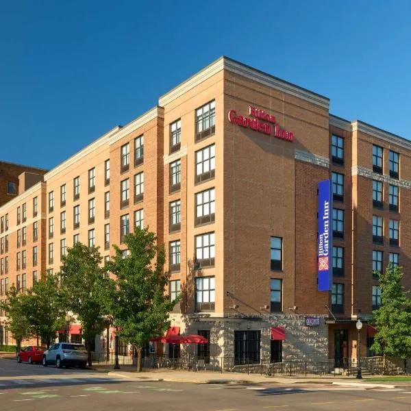 Hilton Garden Inn Bloomington, hotel v destinaci Bloomington