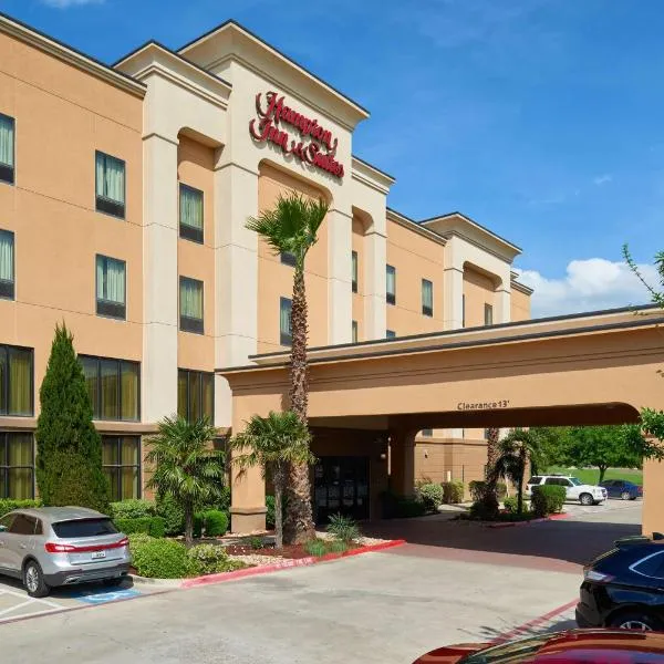 Hampton Inn & Suites Austin South Buda, hotel v destinaci Buda