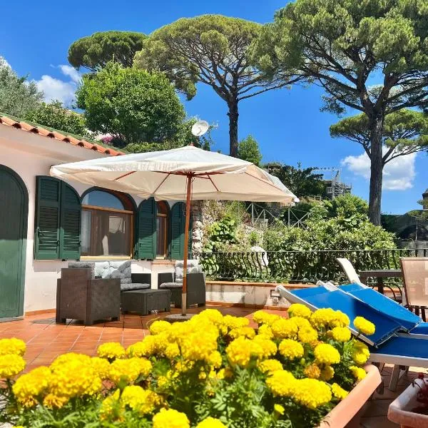 Casa Ravello with terrace & garden, hotel in Ravello