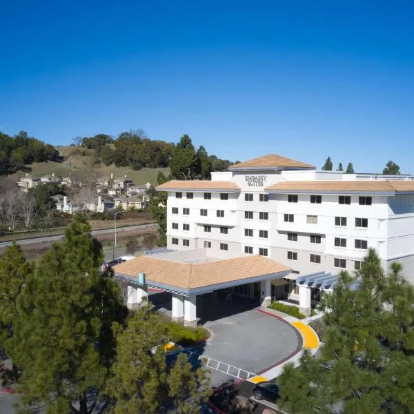 Embassy Suites by Hilton San Rafael Marin County, hotell i San Rafael