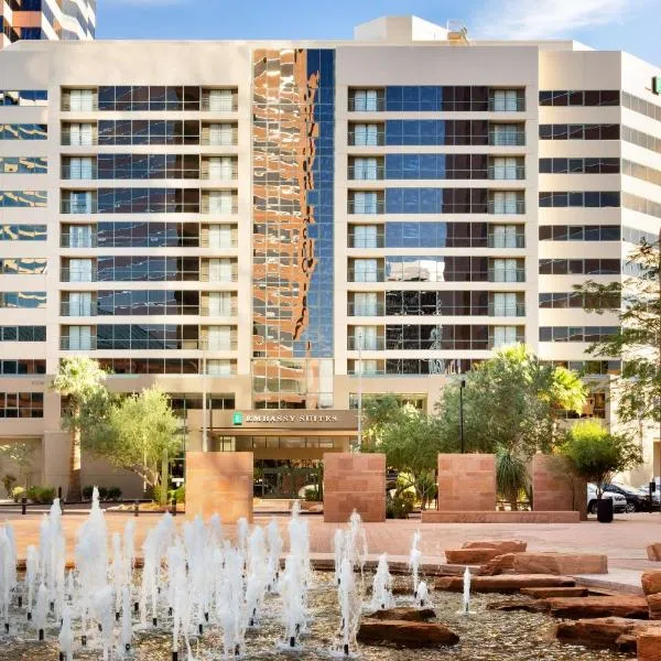 Embassy Suites by Hilton Phoenix Downtown North, hotel di Phoenix